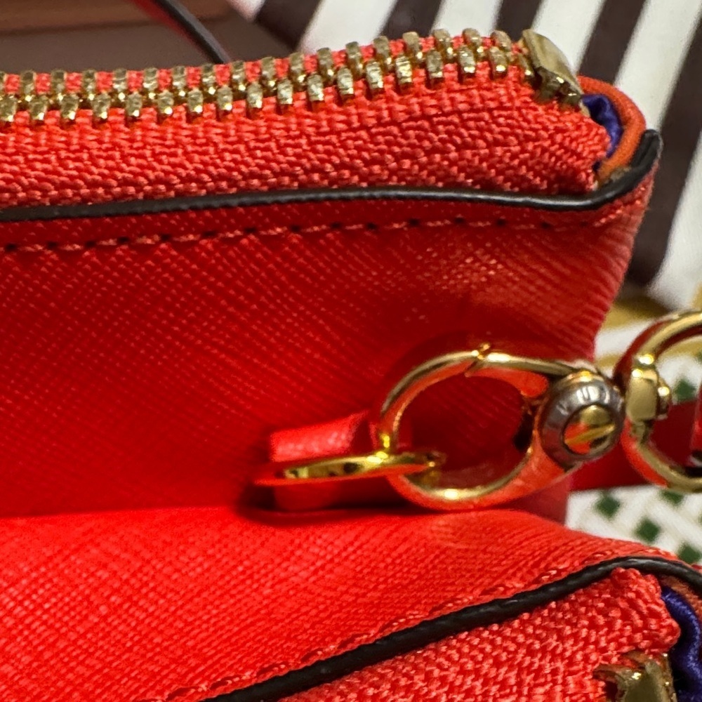 henri bendel Jetsetter Mini Crossbody with Gold Accents Pristine - Picture 14 of 15